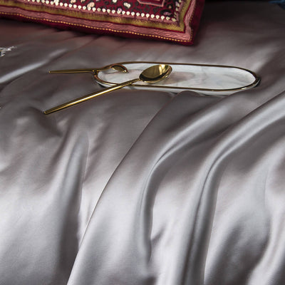 Luciana Sattan Embroidery High-end Luxurious Bedding Set