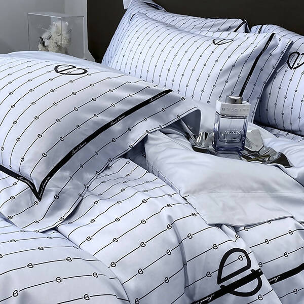 Cordelia Luxury 100% Tencel High-end Four Piece Bedding Set