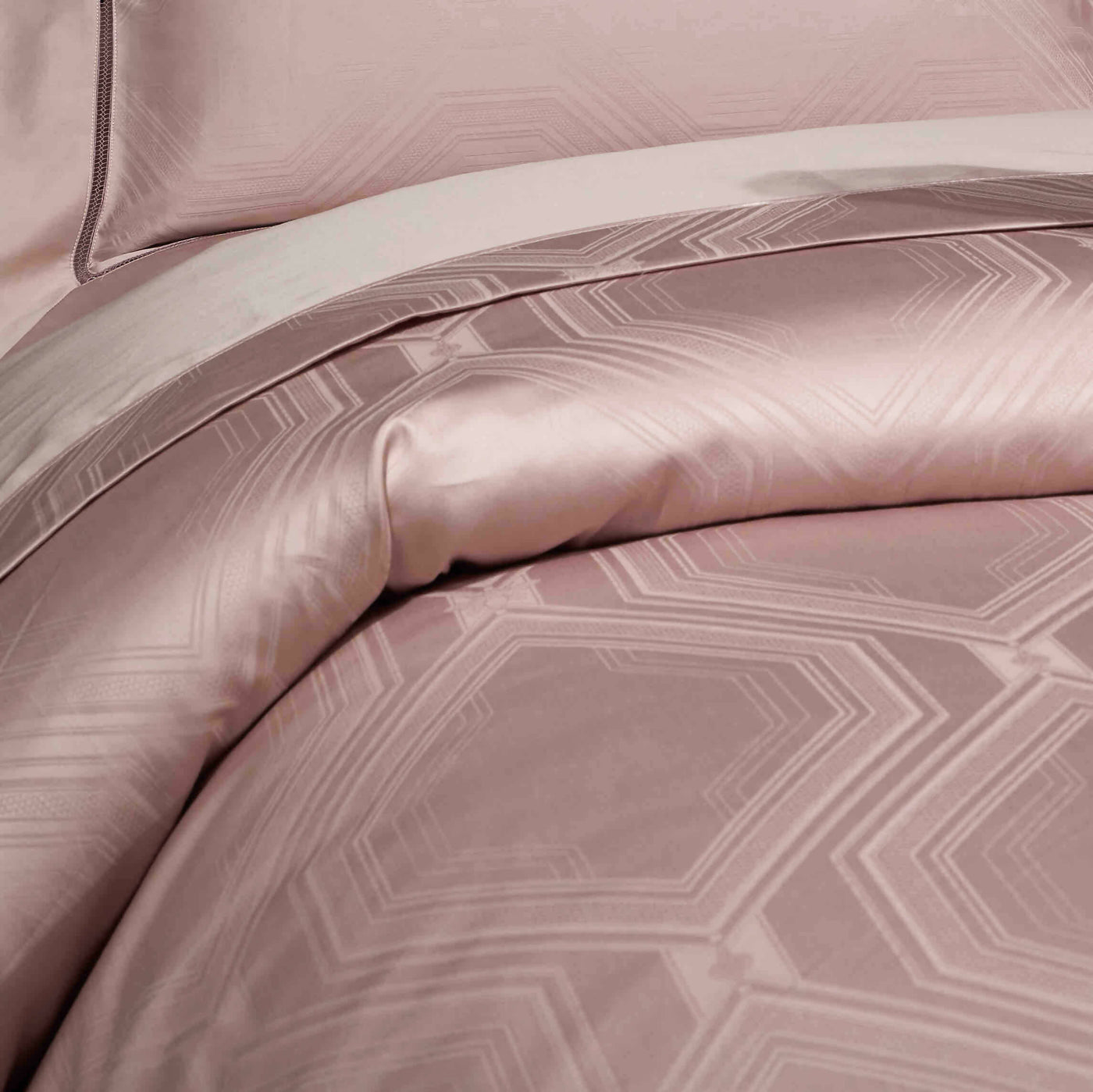 Luxury pink geometric-jacquard cotton bedroom bedding set