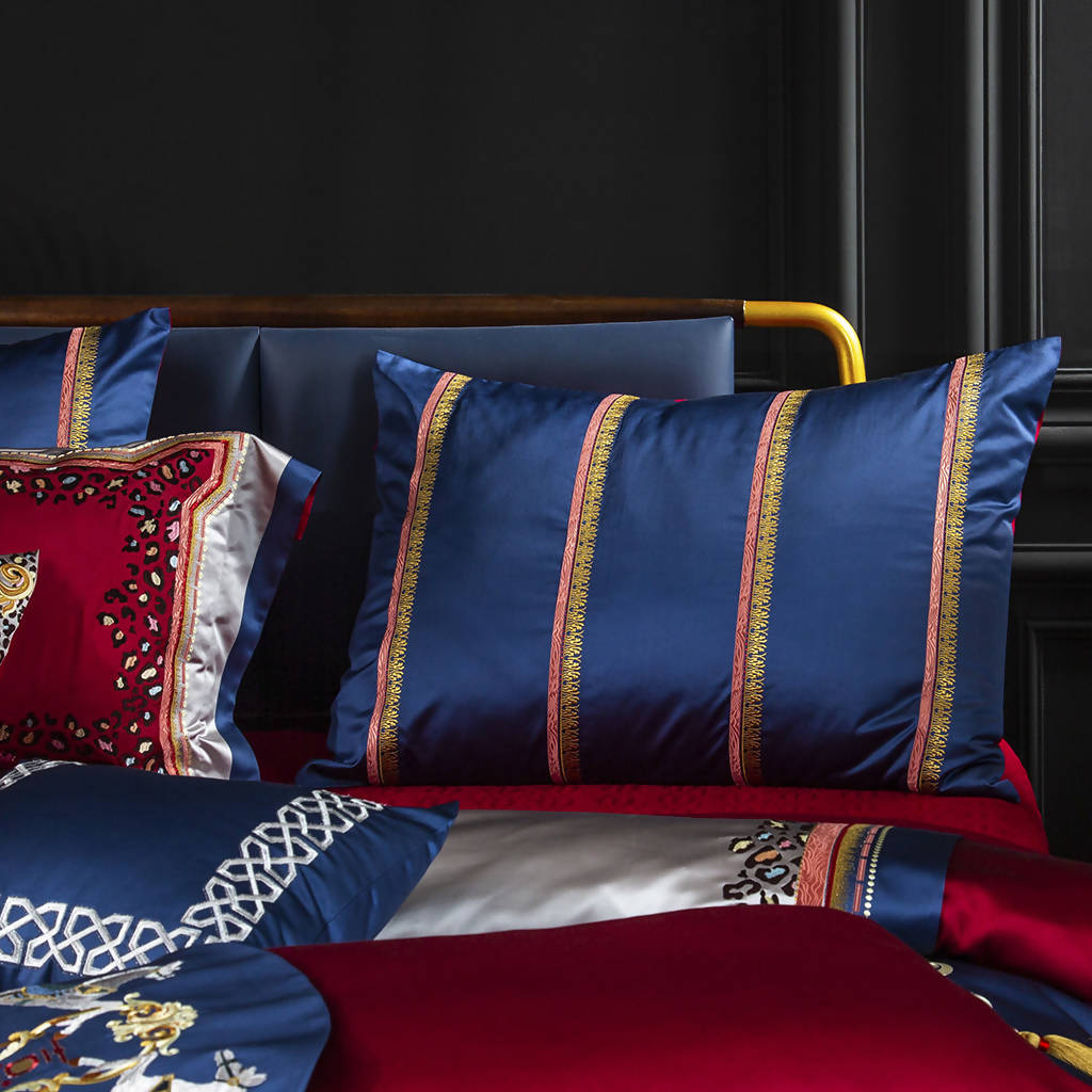 Luciana Sattan Embroidery High-end Luxurious Bedding Set