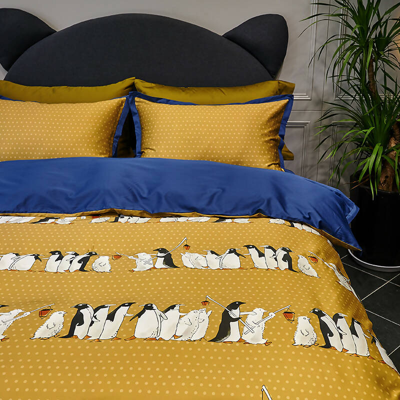 Penguin Print 100% Egyptian Cotton Four Piece Bedding Set